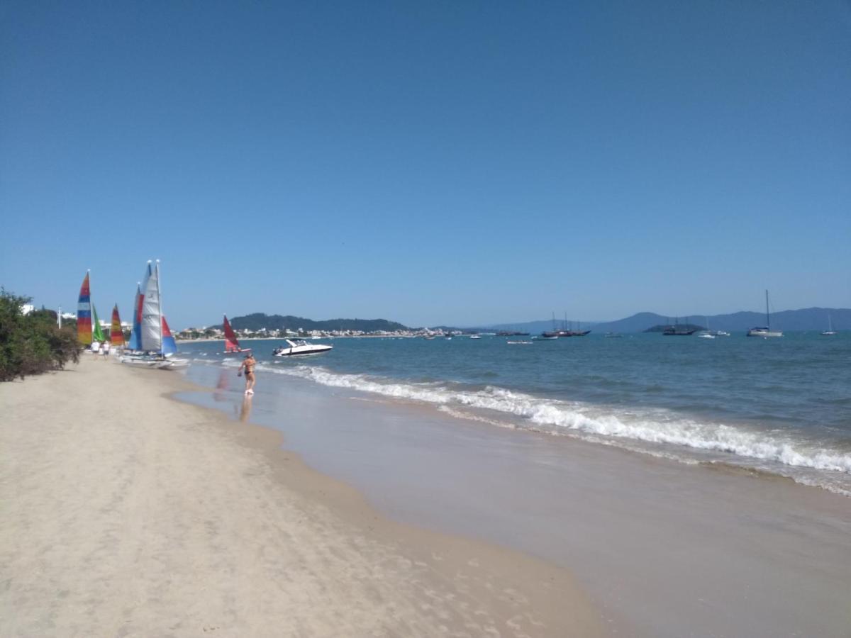 Apto Na Praia De 1 Dormitorio Com Vista Pro Mar A Poucos Passos Da Areia Apartment Florianopolis Luaran gambar